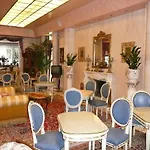 Отель Imperial